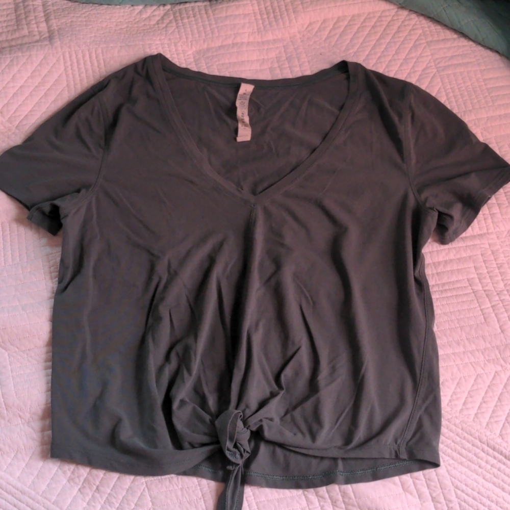 Lululemon tie front cropped tee